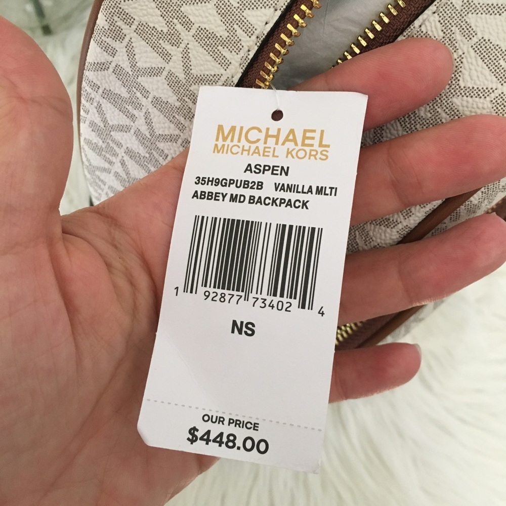 Last one ✨Michael Kors medium abbey aspen backpack - Picture 4 of 8
